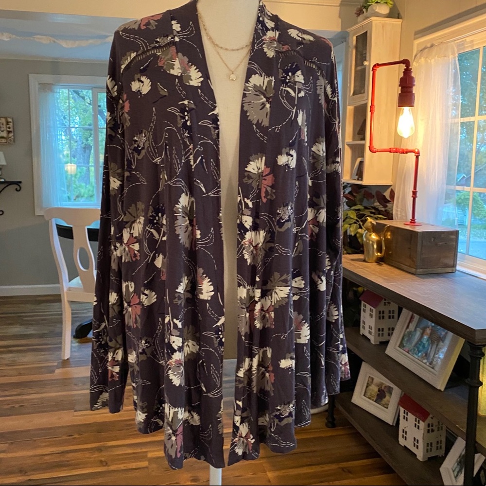 Maurices LS purple & grey floral cardigan